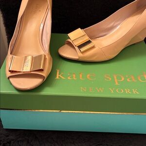 KATE SPADE ♠️ Elegant Tan Wedge Heels - with BOX
